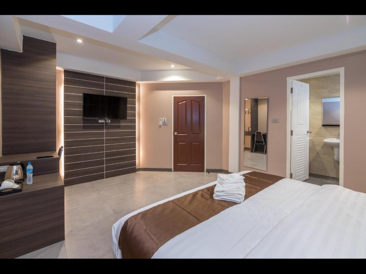 Tuk'S Sports Bar Hotell Pattaya Eksteriør bilde